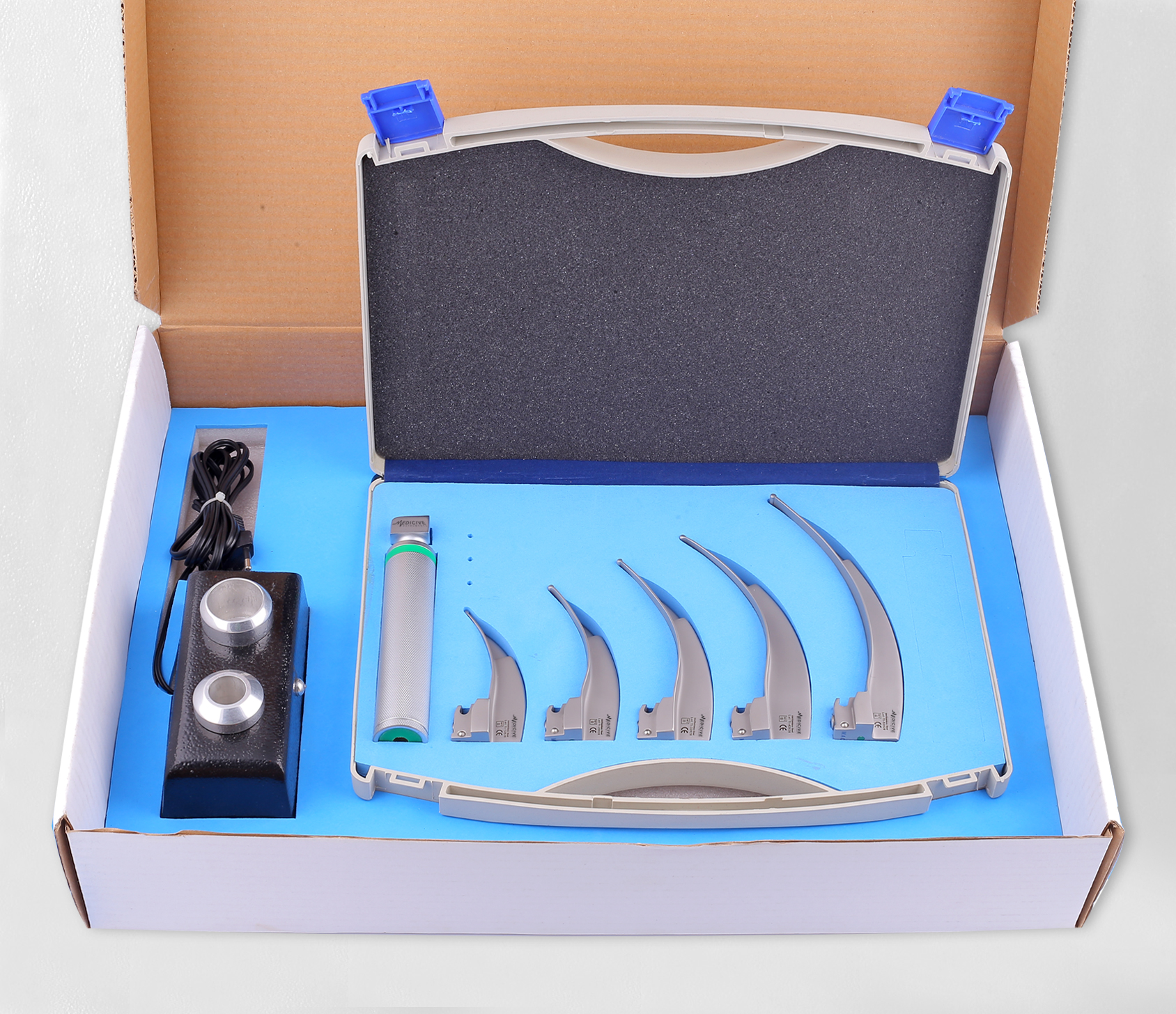 macintosh-integrated-laryngoscope-set-fiber-optic2